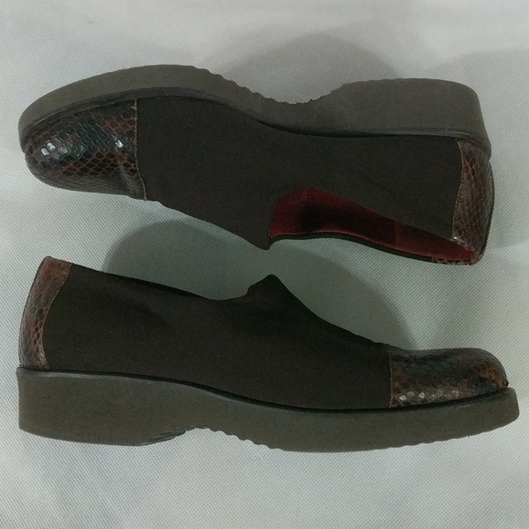 Donald J Pliner Brown Snake Print Toe and Heel Loafer Flat Slip On Shoe - sz 7 - Picture 7 of 9